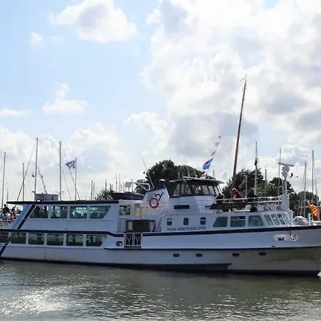 With Free Parking Boven Jan Enkhuizen