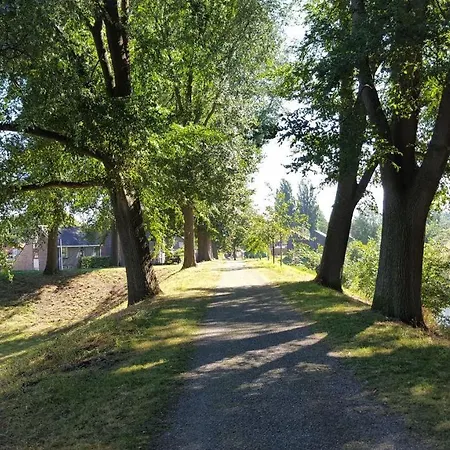 With Free Parking Boven Jan * Enkhuizen